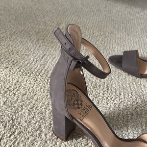 Vince Camuto gray heels